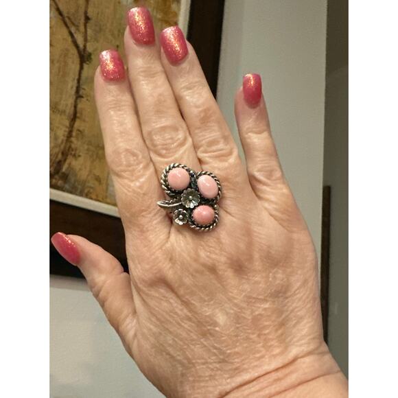 Queen Conch Pink Three Stone | Sterling Silver Ring | Size 8 - Picture 6 of 6